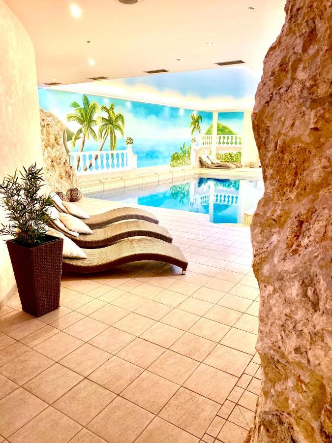 Parkhotel Na Baracke Nová Dubnica Exteriör bild